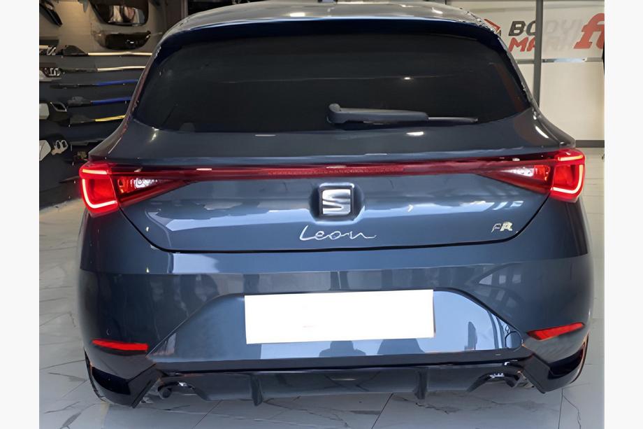 Seat Leon 2020– Zadnji difuzor DPT V-1 (sijajno črna) Image