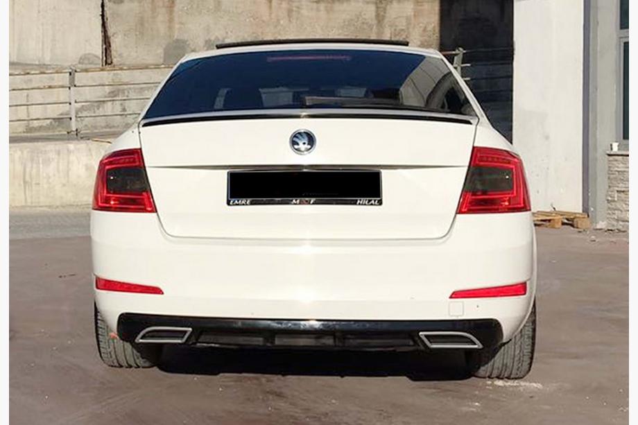 Skoda Octavia III A7 2013–2019 Zadnji difuzor DPT V-4 (LB, sijajno črna) Image