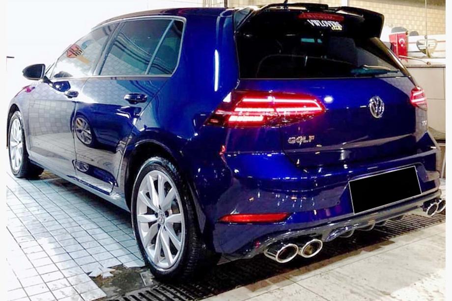 Volkswagen Golf 7/E-Golf 2012–2020 Zadnji difuzor DPT V-1 (2017-2019, sijaj črna) Image
