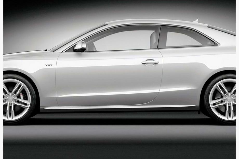 Audi A5 2007–2015 Stranski pragovi DPT (črna v visokem sijaju) Fotografija 1