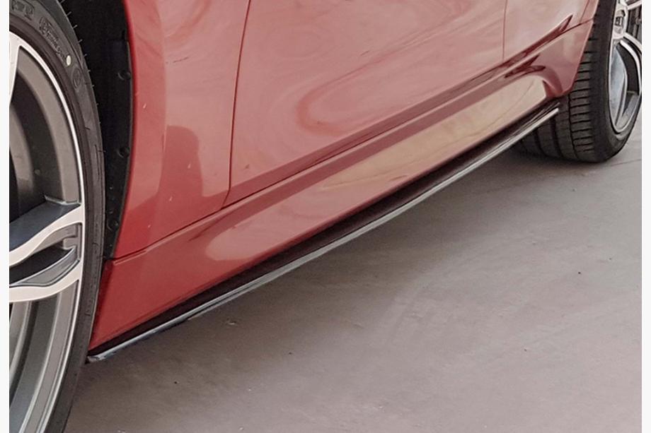 BMW serija 3 F30/F31 2012–2019 Obloge pragov DPT V-3 (za M-Sport pragove, črna visok sijaj) Image