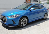 Hyundai Elantra (AD) 2015–2020 Stranski pragovi DPT (črna v visokem sijaju) fotografija 4