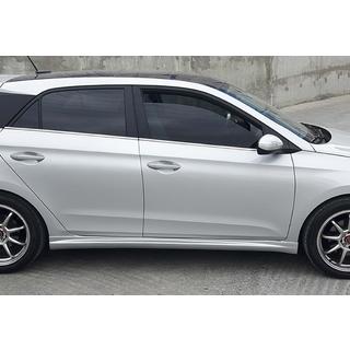 DPT stranski pragovi (2014-2018, črna visok sijaj) Hyundai I-20 2014–2020 fotografija 1