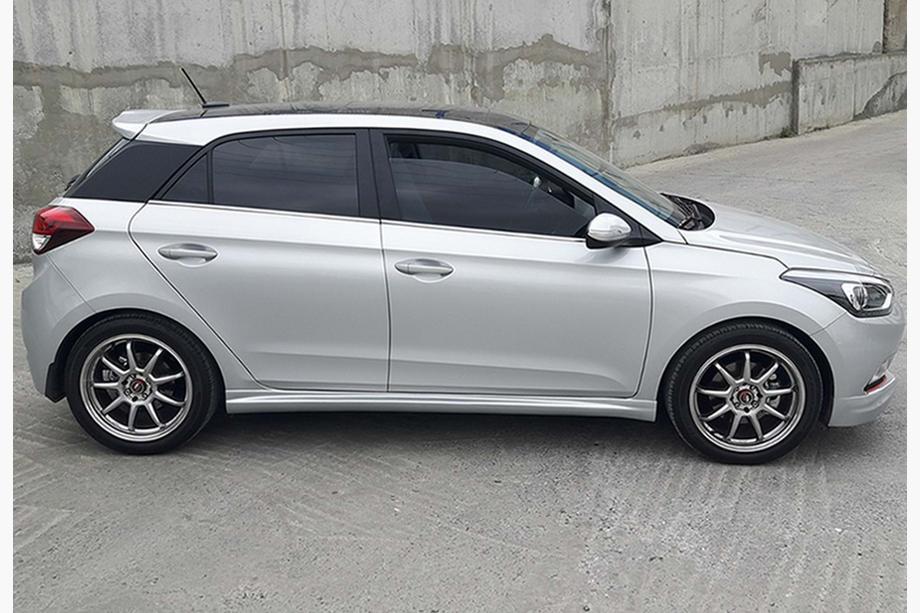 Hyundai I-20 2014–2020 DPT stranski pragovi (2014-2018, črna visok sijaj) Fotografija 5