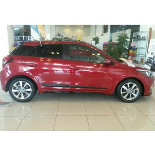 DPT stranski pragovi (2014-2020, črn visok sijaj) Hyundai I-20 2014–2020 fotografija 1