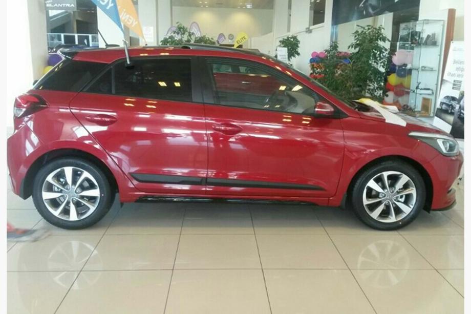 Hyundai I-20 2014–2020 DPT stranski pragovi (2014-2020, črn visok sijaj) Image