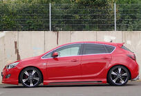 Opel Astra J 2009–2015 Stranski pragovi DPT V-2 (črni sijaj) fotografija 3