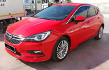 Opel Astra K 2016–2021 Stranski pragovi DPT V-1 (črna visok sijaj) fotografija 1