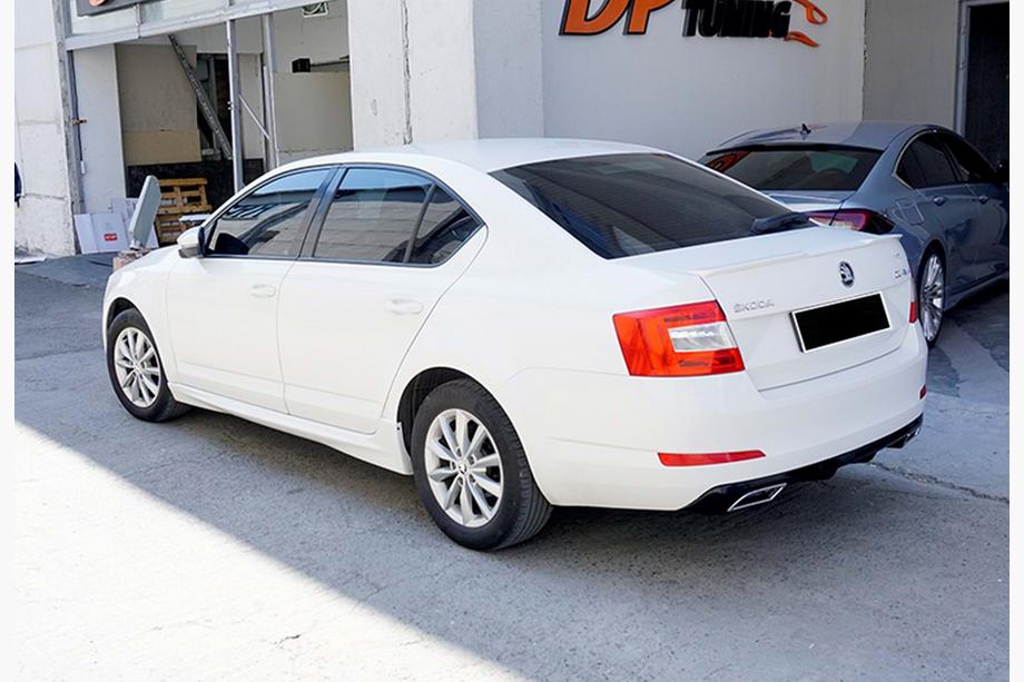 Skoda Octavia III A7 2013–2019 DPT bočni pragovi (za barvanje) Fotografija 3