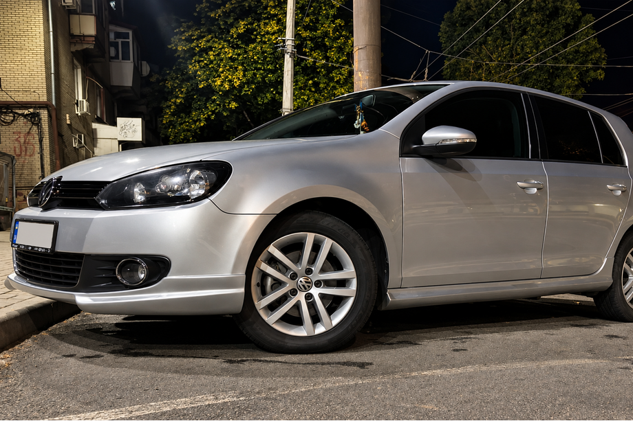 Volkswagen Golf 6 2008–2014 Stranski pragovi DPT V-1 (HB, za lakiranje) Fotografija 3