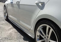 Volkswagen Golf 7/E-Golf 2012–2020 Stranski pragovi DPT V-2 (črni sijaj) fotografija 5