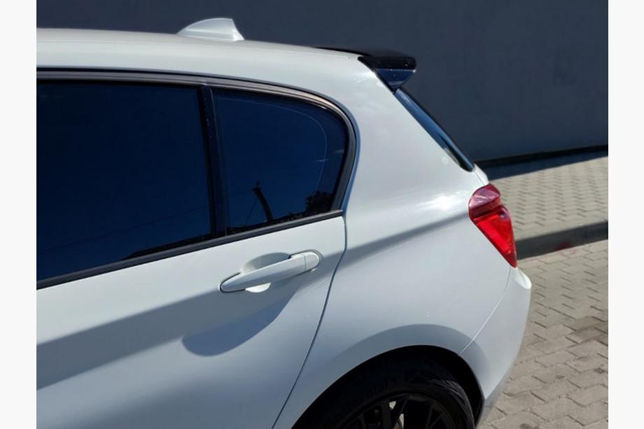 BMW serija 1 F20/F21 2011–2019 Spojler DPT V2 (za F20/F21, črn visok sijaj) Fotografija 5