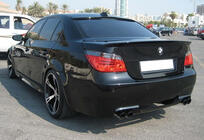 BMW Serija 5 E60/E61 2003–2010 Spojler za zadnje steklo DPT V-3 (črni sijaj) fotografija 3