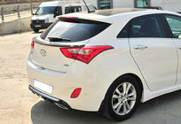 Hyundai I-30 2012–2017 DPT spojler (črna visok sijaj) fotografija 2