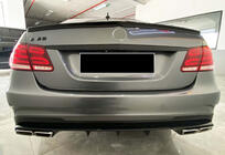 Mercedes E-class W212 2009–2016 Spojler DPT V-1 (črna visok sijaj) fotografija 2