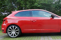 Seat Leon 2013–2020 Spojler DPT V-1 (2-vratni, črna visok sijaj) fotografija 4