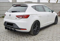 Seat Leon 2013–2020 Spojler DPT V-8 (črna visok sijaj) fotografija 3