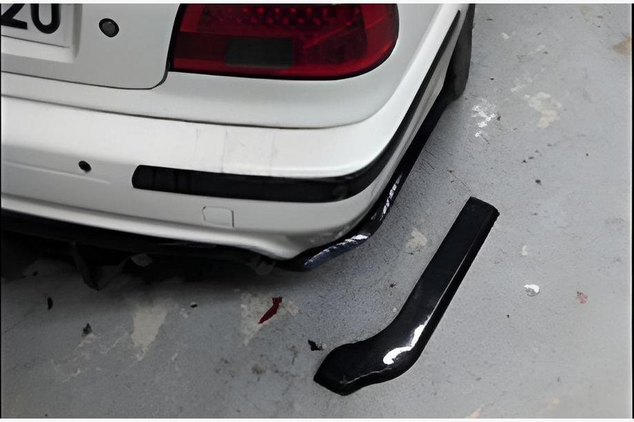 BMW serije 5 E39 1996–2003 Zadnji FLAP dodatki DPT (črni sijaj) Fotografija 1