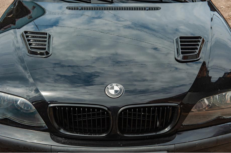 Univerzalne letvice za pokrov motorja DPT (2 kosa, črn visok sijaj) Fotografija 14