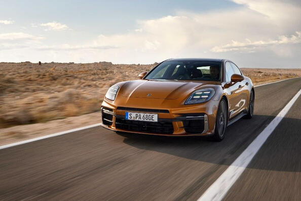 Pregled Porsche Panamera 2024: tretja generacija