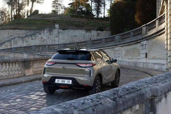 DS 3 e-Tense: test električnega avtomobila Fotografija 3