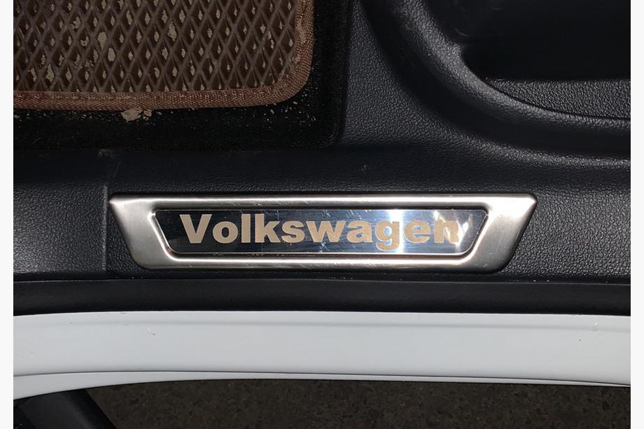 Volkswagen Univerzalne zaščitne obloge pragov Volkswagen V-1 (4 kosi, nerjavno jeklo) Fotografija 8