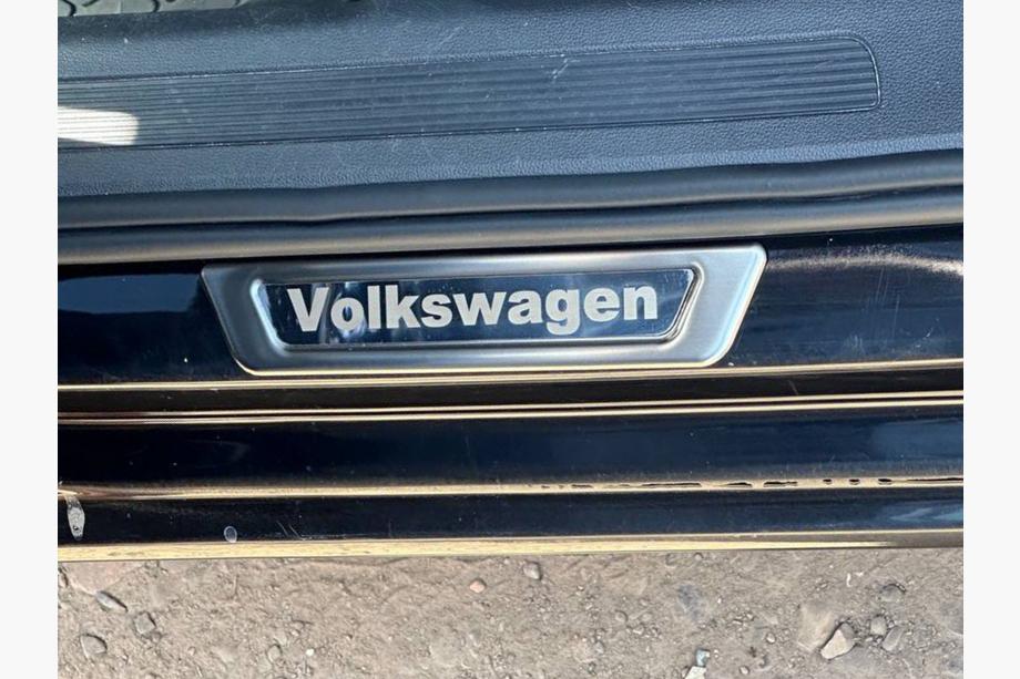 Volkswagen Univerzalne zaščitne obloge pragov Volkswagen V-1 (4 kosi, nerjavno jeklo) Fotografija 3