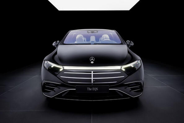 Test limuzine Mercedes-Benz EQS: prenova 2024