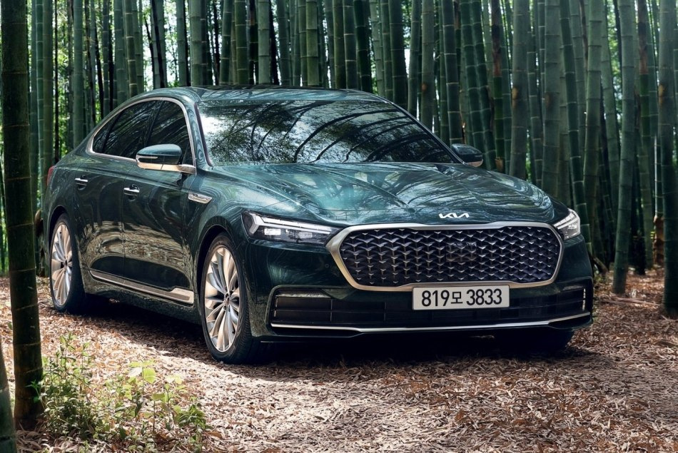 Pregled Kia K9: prenova druge generacije