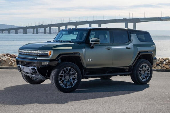 Test Hummer EV SUV: električni SUV nove generacije Fotografija 3