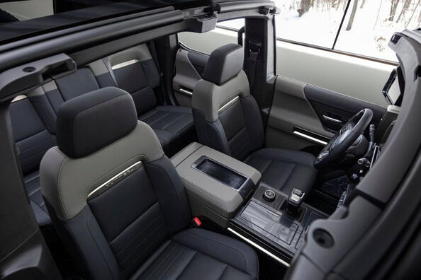 Test Hummer EV SUV: električni SUV nove generacije Fotografija 6