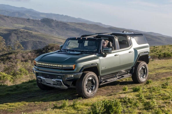 Test Hummer EV SUV: električni SUV nove generacije Fotografija 2