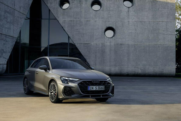 Audi S3 Sportback: posodobljen športni kombilimuzin za leto 2024