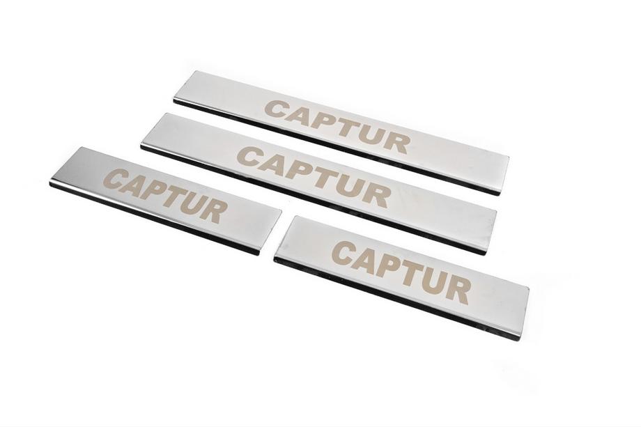 Renault Captur 2013–2019 Vstopne letve pragov Carmos (4 kosi, nerjaveče jeklo) Fotografija 2