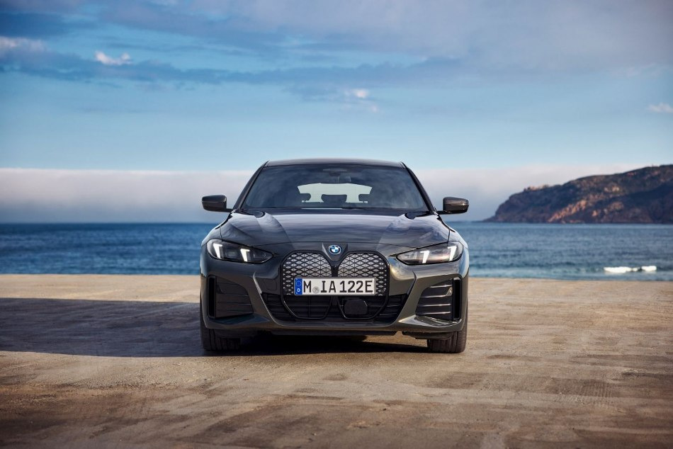 BMW i4 facelift 2024: pregled prenovljenega električnega avtomobila