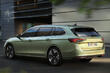 Skoda Superb Combi 2024: pregled poslovnega karavana fotografija 4