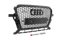 Audi Q5 2008–2017 Sprednja maska RSQ-Style z napisom Quattro (2012-2017, črna) fotografija 3