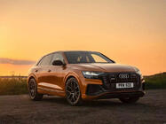 Audi Q8 2018– Sprednja maska hladilnika SQ-Style (2018-2023, črna) fotografija 6