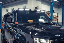 Land Rover Defender 2019– Senčnik vetrobranskega stekla s 4 LED fotografija 1