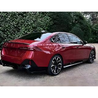 Komplet karoserijskih dodatkov Gloss Black (za M-Sport) fotografija 3