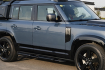 Land Rover Defender 2019– Komplet vratnih letvic fotografija 1
