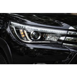 Sprednji žarometi OEM V2 2015-2019 (za ksenonsko žarnico ali LED, 2 kosa) fotografija 1