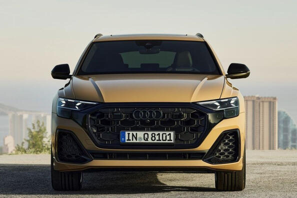 Audi Q8 prve generacije 2024: pregled prenovljenega SUV-ja