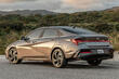 Pregled Hyundai Elantra 2023: prenova limuzine fotografija 3