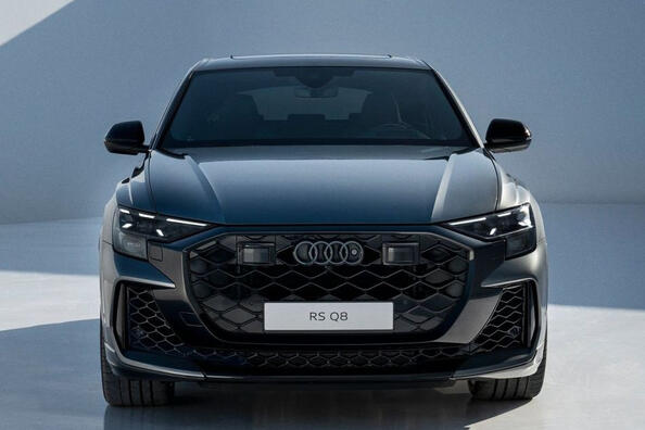 Audi RS Q8: test prenove 2024