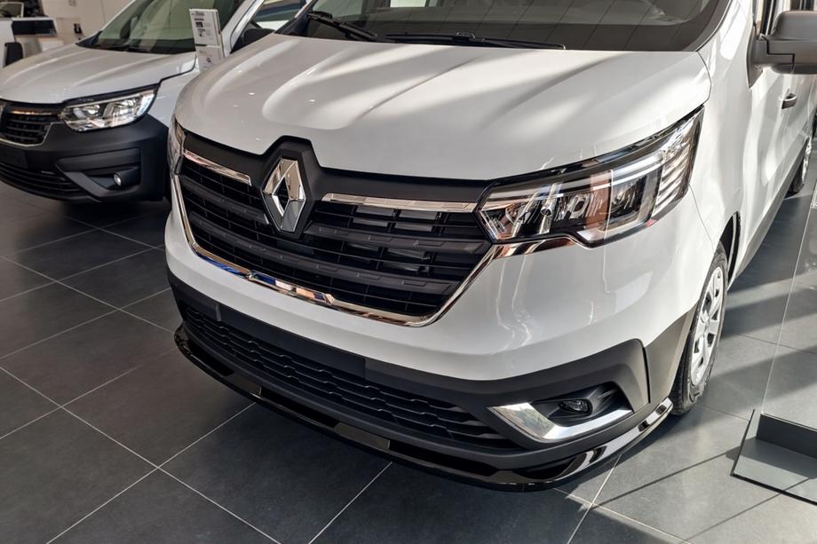 Renault Trafic 2015– Sprednji lip spojler 2021+ (ABS) Image