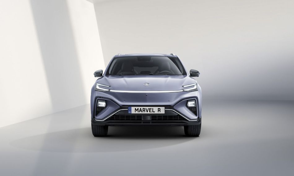 Test električnega avtomobila MG Marvel R