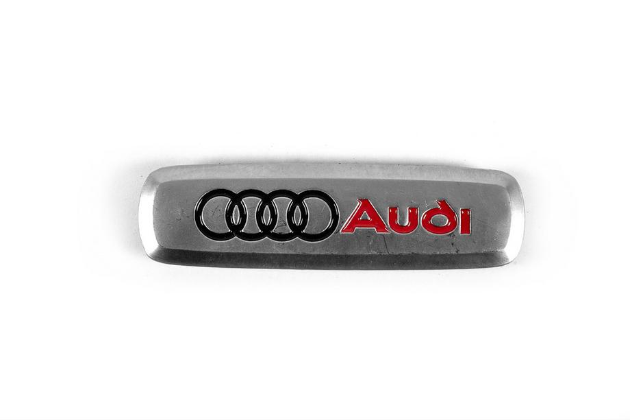 Audi Aluminijasta značka za avtomobilske preproge (1 kos) Fotografija 2