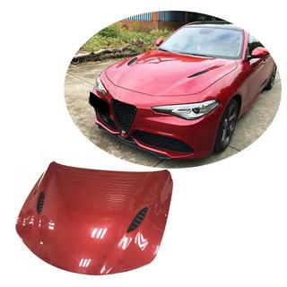 Pokrov motorja V2 (karbon) Alfa Romeo Giulia 2016–2022 fotografija 1