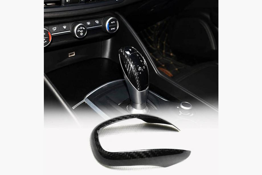 Alfa Romeo Giulia 2016–2022 Obloga ročaja prestavne ročice (Dry Carbon) Image